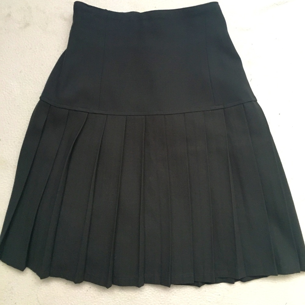 Pleated skirt